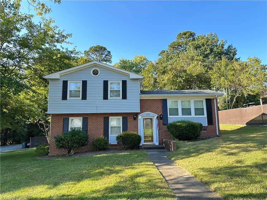 Dulaire Rd, Greensboro, NC 27407