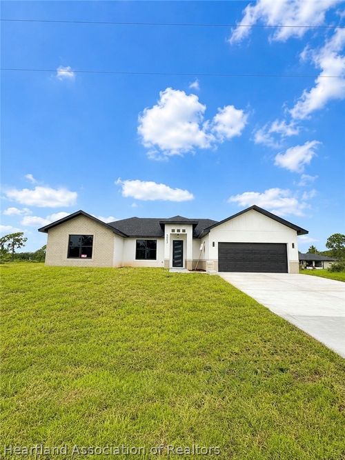 5003 Pueblo Ave, Sebring, FL, 33872 | Card Image