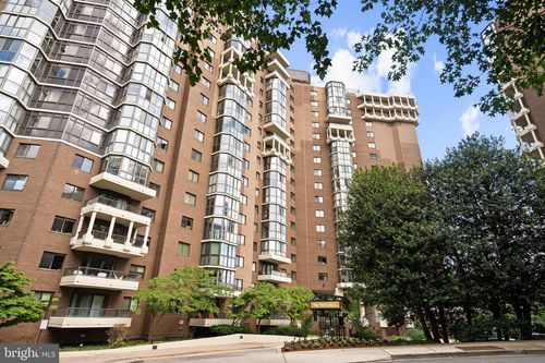 1424-1600 N Oak Street, ARLINGTON, VA, 22209 | Card Image