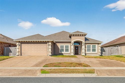 3921 Elvis Dr, Corpus Christi, TX, 78414-5628 | Card Image