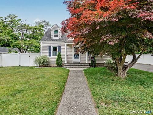 64 Summer St, Stratford, CT, 06614-4746 | Card Image