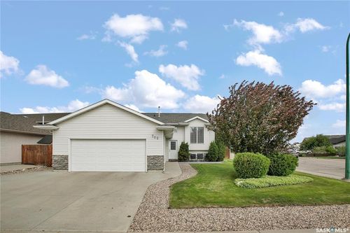 702 Grabowski Cres, Warman, SK, S0K4S2 | Card Image