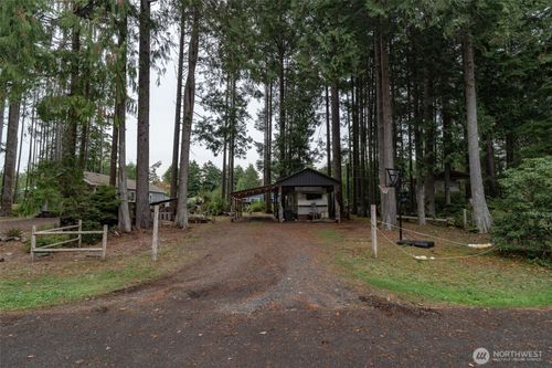 51 Robin Ln, Pacific Beach, WA, 98571-5013 | Card Image