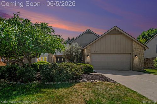 4447 Bentley Dr, Troy, MI, 48098-4452 | Card Image