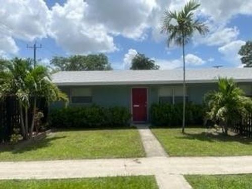 b-565 Ne 34th Ct, Oakland Park, FL, 33334-2109 | Card Image