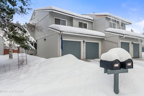 2007 Parkview Cir, Anchorage, AK, 99501-5741 | Card Image