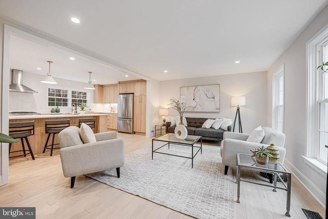 9051 Laurel Hill Ct, House other with 5 bedrooms, 4 bathrooms and null parking in VIENNA VA | Image 13
