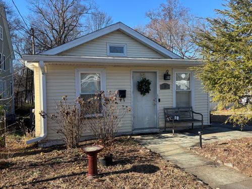 29 Melrose Avenue, Norwalk, CT, 06855 | Card Image