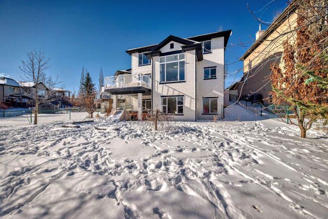 16 Valley Crest Gardens Nw, Home with 4 bedrooms, 3 bathrooms and 4 parking in Calgary AB | Image 29