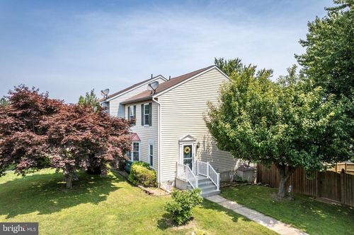 737 Clearview Ave, Hampstead, MD, 21074-2381 | Card Image