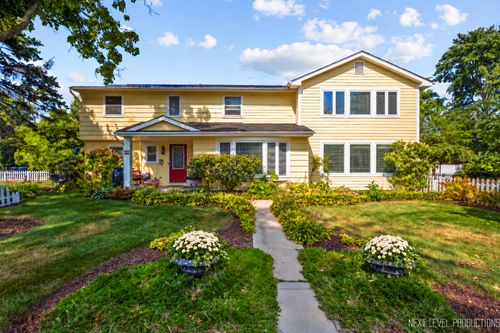 83 N Park Blvd, Glen Ellyn, IL, 60137-5715 | Card Image