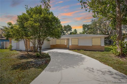 7360 Blackhawk Trl, SPRING HILL, FL, 34606-2520 | Card Image