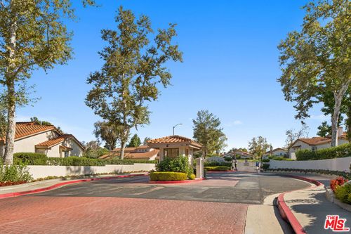 308 Pebble Beach Dr, Newbury Park, CA, 91320-4124 | Card Image