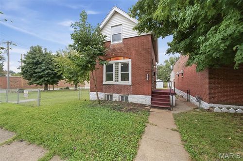 6208 Pennsylvania Ave, Saint Louis, MO, 63111-2559 | Card Image