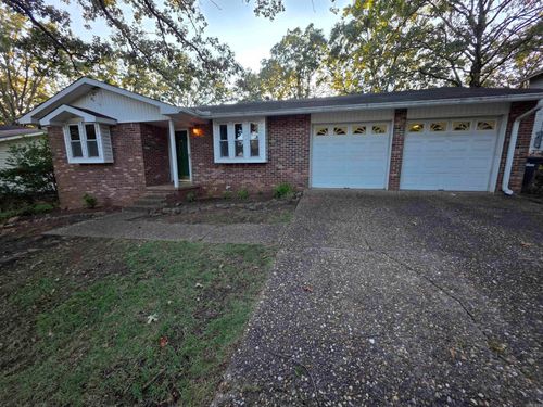 8303 Pennwood Dr, Sherwood, AR, 72120-3884 | Card Image