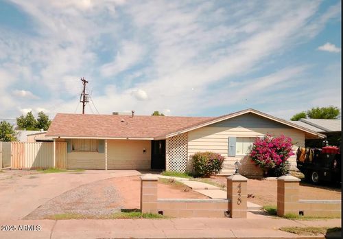 4420 W Earll Dr, Phoenix, AZ, 85031-3822 | Card Image