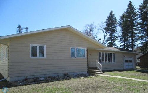 222 2nd St W, Hunter, ND, 58048-4103 | Card Image