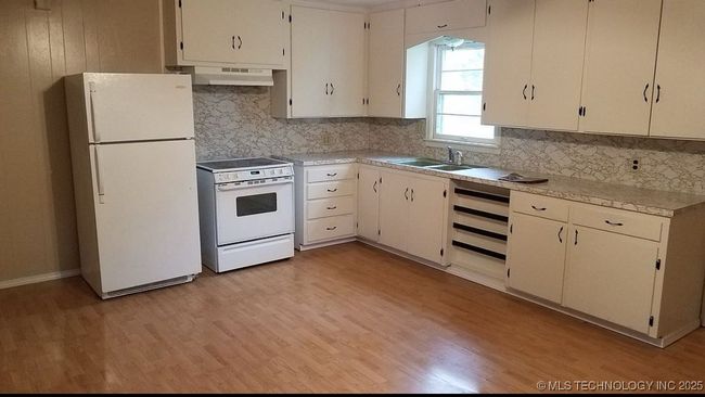 114 S St, House other with 3 bedrooms, 1 bathrooms and null parking in Muskogee OK | Image 6