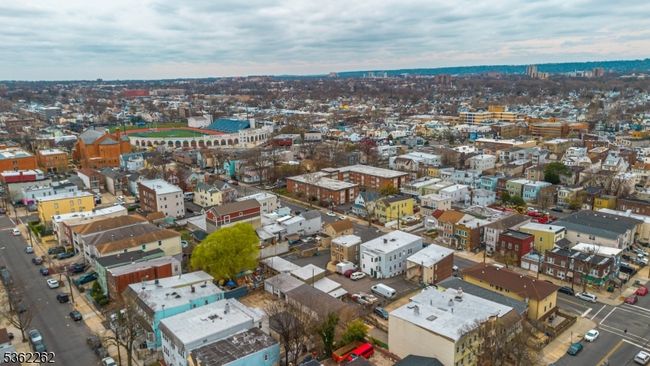 639 N 8 Th St, Home with 6 bedrooms, 3 bathrooms and null parking in Newark NJ | Image 29