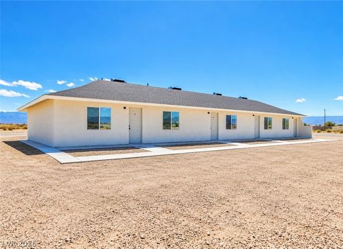 2081 S Dandelion St, Pahrump, NV, 89048-0934 | Card Image