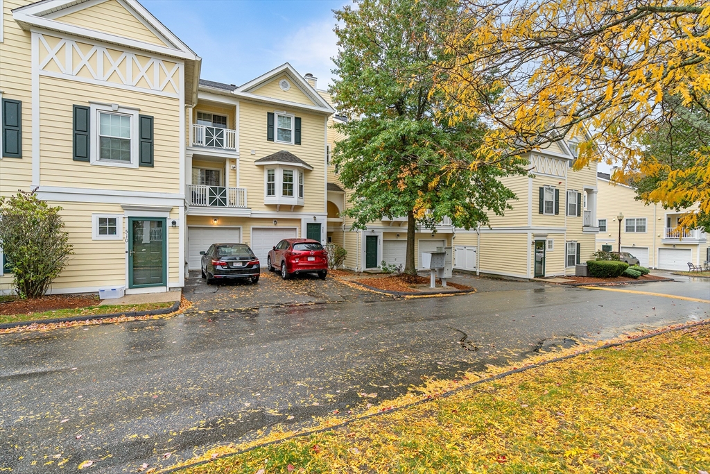 Gazebo Cir, Reading, MA 01867