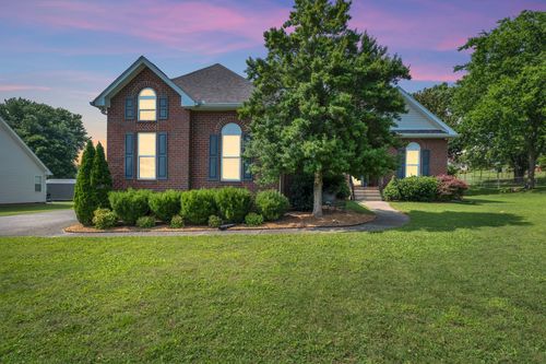 111 Cascade Ln, Goodlettsville, TN, 37072-7034 | Card Image