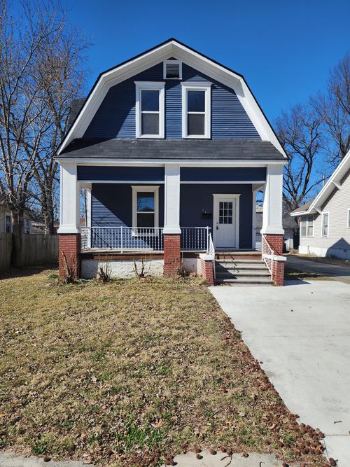 109 E St Nw, Miami, OK, 74354-6120 | Card Image