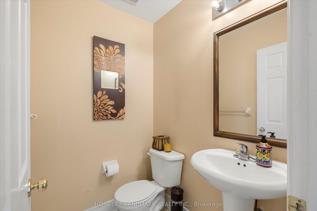 3 Xavier Crt, House other with 7 bedrooms, 5 bathrooms and 4 parking in Brampton ON | Image 14
