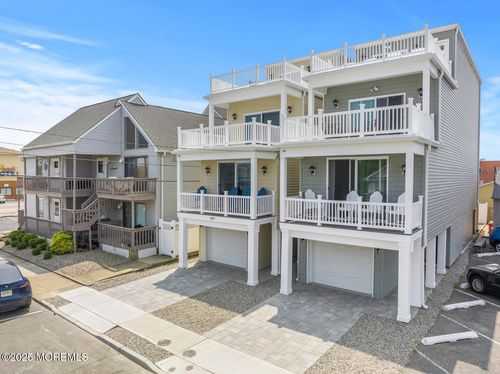 111 Hancock Ave, Seaside Heights, NJ, 08751-2024 | Card Image