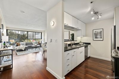 424 - 300 3rd Street, Condo with 1 bedrooms, 1 bathrooms and 1 parking in San Francisco CA | Image 2