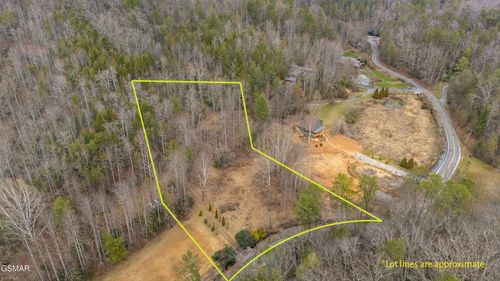 891 Glades Road, Gatlinburg, TN, 37738 | Card Image