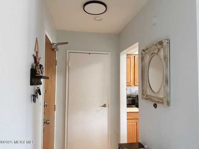 G - 62 Stonehurst Blvd, Condo with 2 bedrooms, 1 bathrooms and null parking in Freehold NJ | Image 4