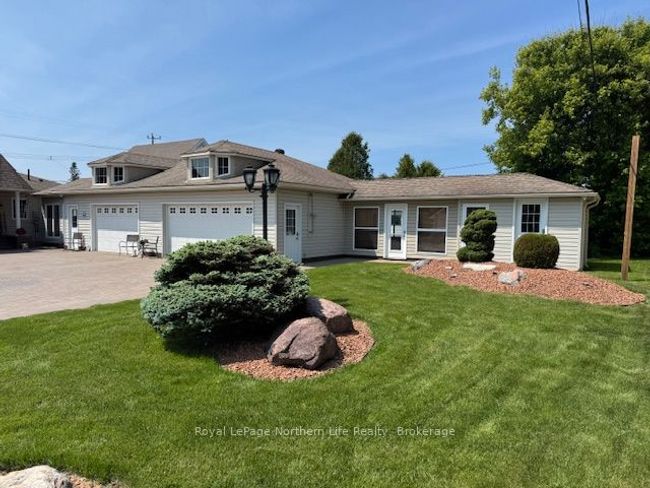 218 Nipissing St, House other with 3 bedrooms, 3 bathrooms and 6 parking in Sturgeon Falls ON | Image 47