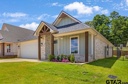 9256 Villas Ct, Tyler, TX, 75703-6104 | Card Image