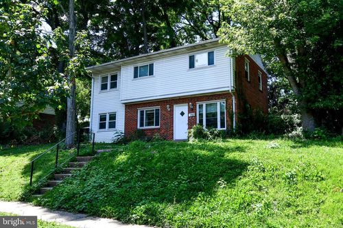 712 1st St, Rockville, MD, 20851-1015 | Card Image