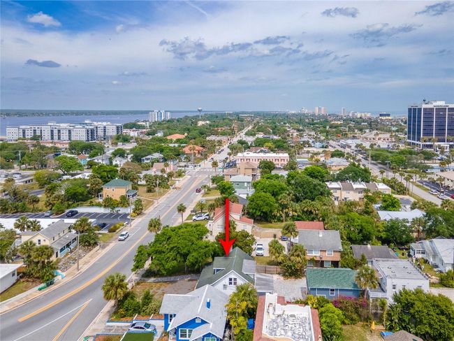 416 N Peninsula Dr, House other with 5 bedrooms, 4 bathrooms and null parking in Daytona Beach FL | Image 6