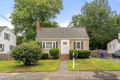 15 Rockwood Pl, House other with 3 bedrooms, 1 bathrooms and 2 parking in Holbrook MA | Image 1