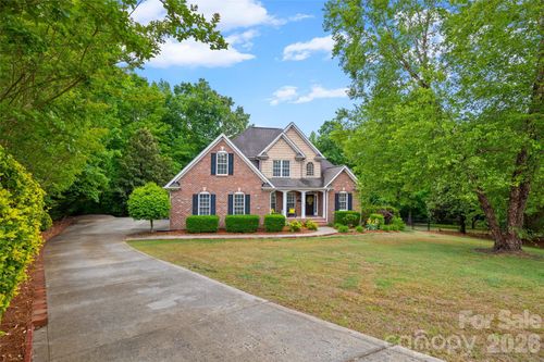 5625 Weavers Row, Gastonia, NC, 28056-8524 | Card Image