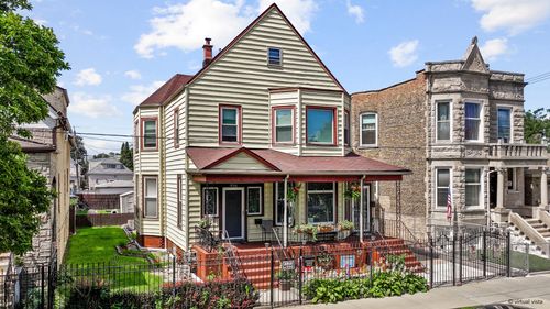 1936 N Tripp Ave, Chicago, IL, 60639-4810 | Card Image