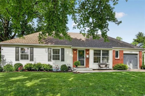 9640 Hayes St, Overland Park, KS, 66212-5031 | Card Image