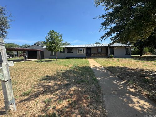 719 E Taft St, Pearsall, TX, 78061-3831 | Card Image