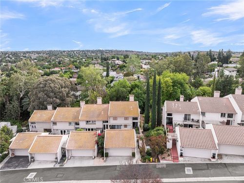 2252 El Capitan Dr, Riverside, CA, 92506-4614 | Card Image