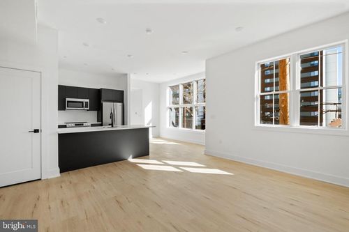 20-1221 N 4th St, PHILADELPHIA, PA, 19122-4403 | Card Image