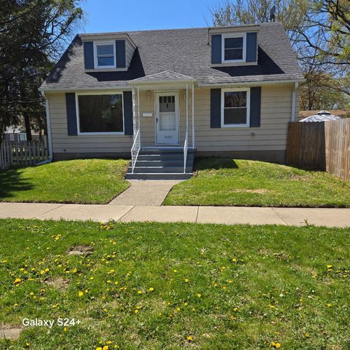 1600 N Ash St, Waukegan, IL, 60085-1804 | Card Image