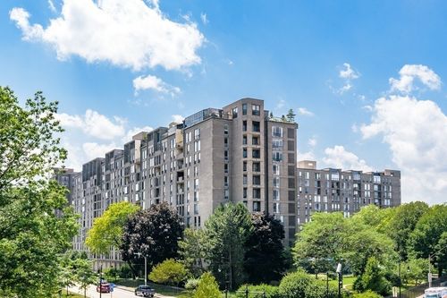 apt-1007-33 Pond Ave, Brookline, MA, 02445-7158 | Card Image