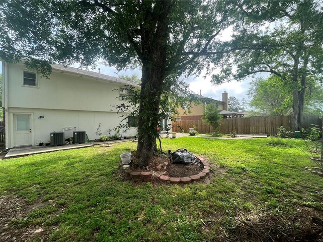28723 Sedgefield St, House other with 5 bedrooms, 3 bathrooms and 2 parking in Spring TX | Image 6
