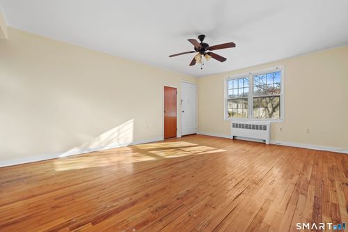 unit-a-33 Nob Hill Cir, Bridgeport, CT, 06610-1830 | Card Image