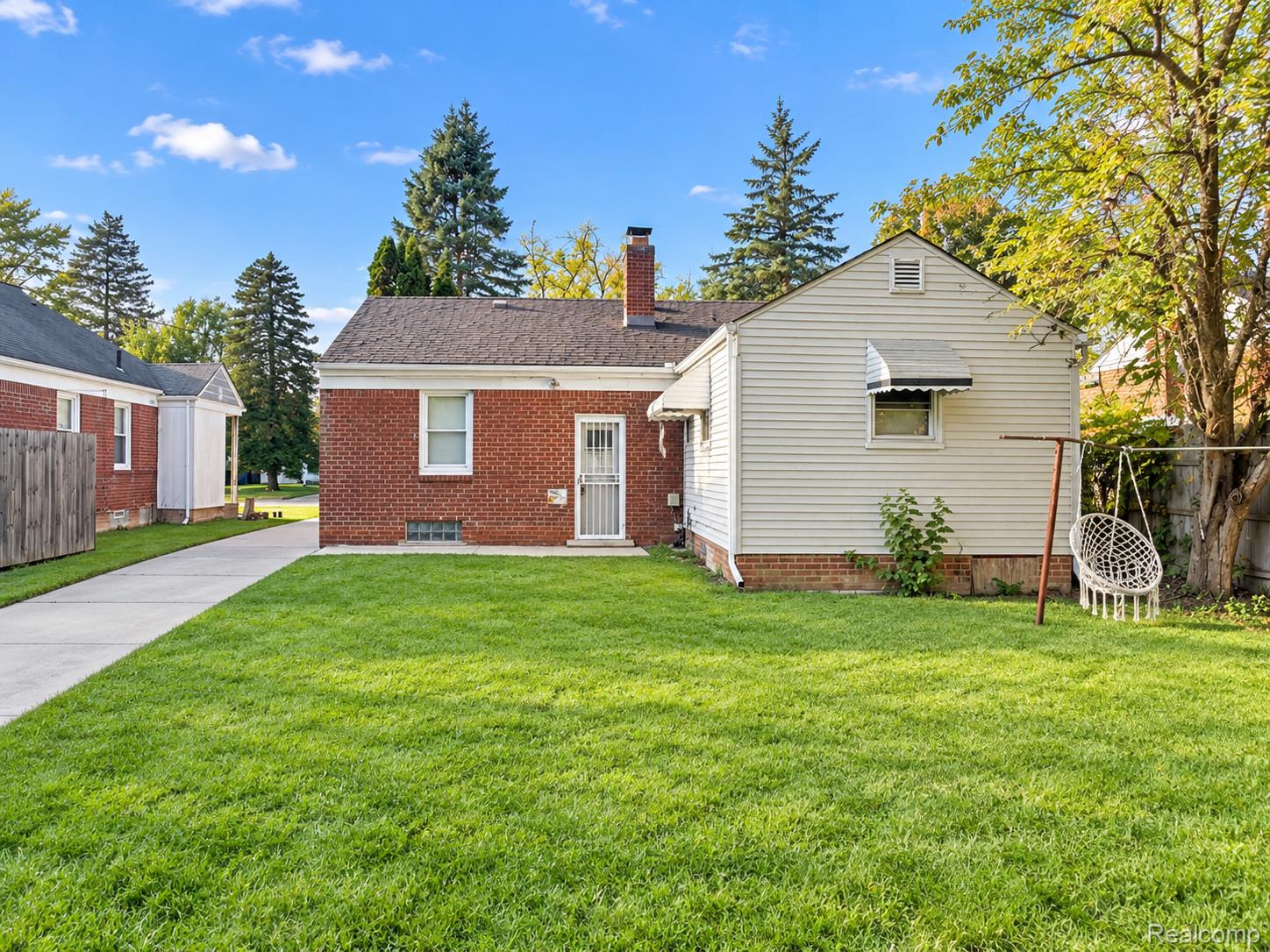 Residential Lease in Inkster 3