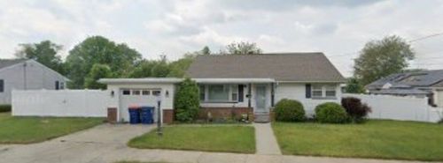 401 Whitlow St, New Bedford, MA, 02746-1013 | Card Image