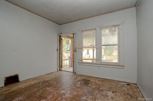 7169 Holmes St, Detroit, MI, 48210-1544 | Card Image